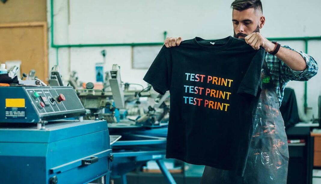 Why T-Shirt Printing Is the Perfect Side Hustle for Creative Entrepreneurs