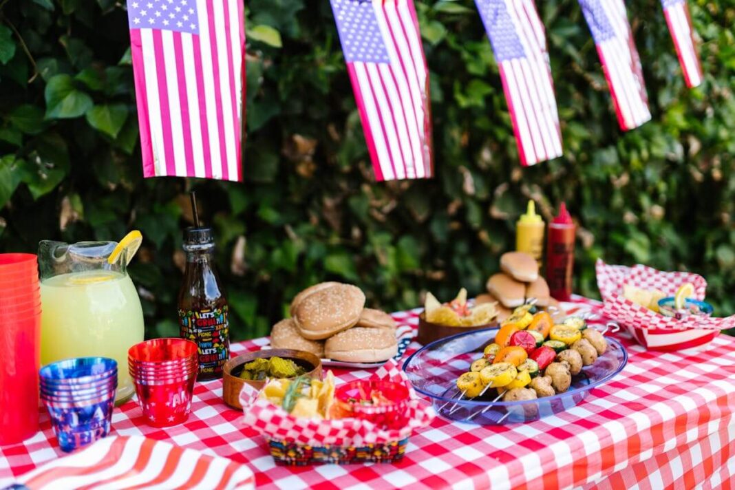 7 Ways to Simplify Your Summer Event Menu