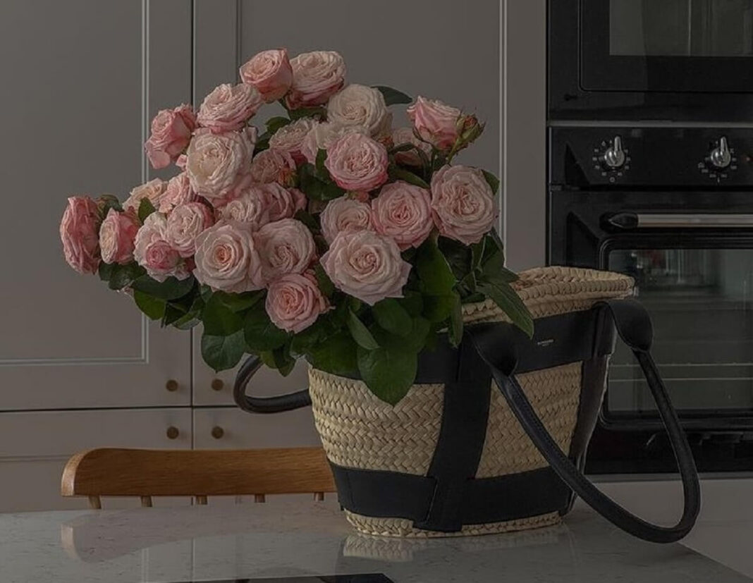 Floral Decor Trends 2025